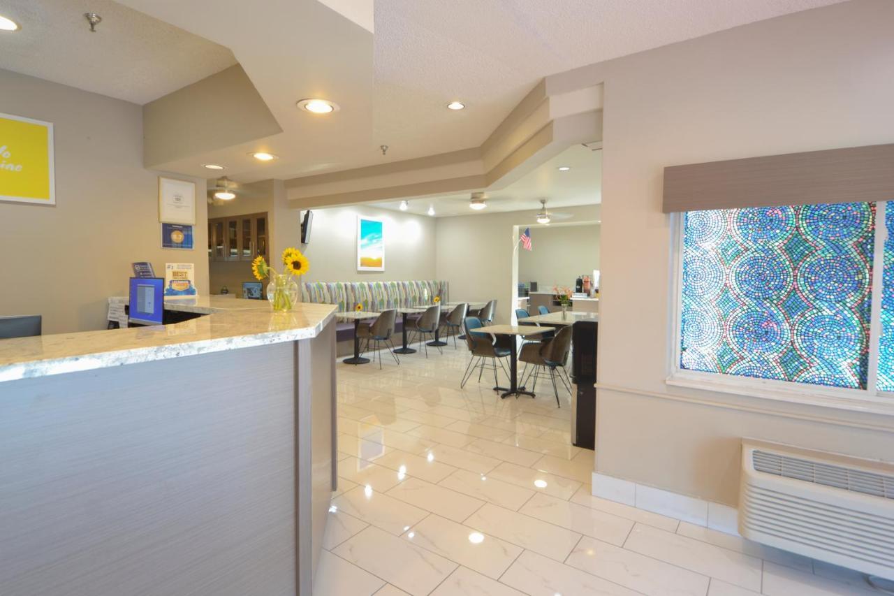 Days Inn & Suites By Wyndham Airport Albuquerque Zewnętrze zdjęcie