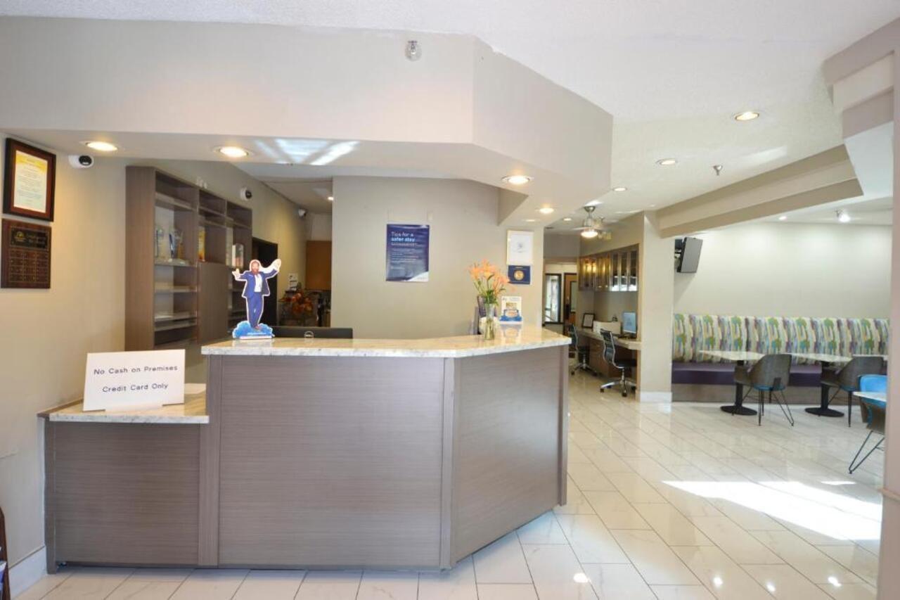 Days Inn & Suites By Wyndham Airport Albuquerque Zewnętrze zdjęcie