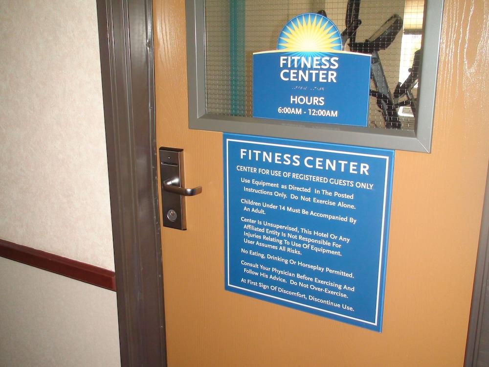 Days Inn & Suites By Wyndham Airport Albuquerque Zewnętrze zdjęcie